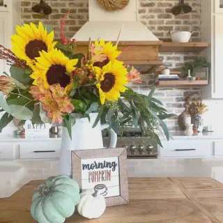 /img/11668-sunflower-kitchen-budget-8.webp
