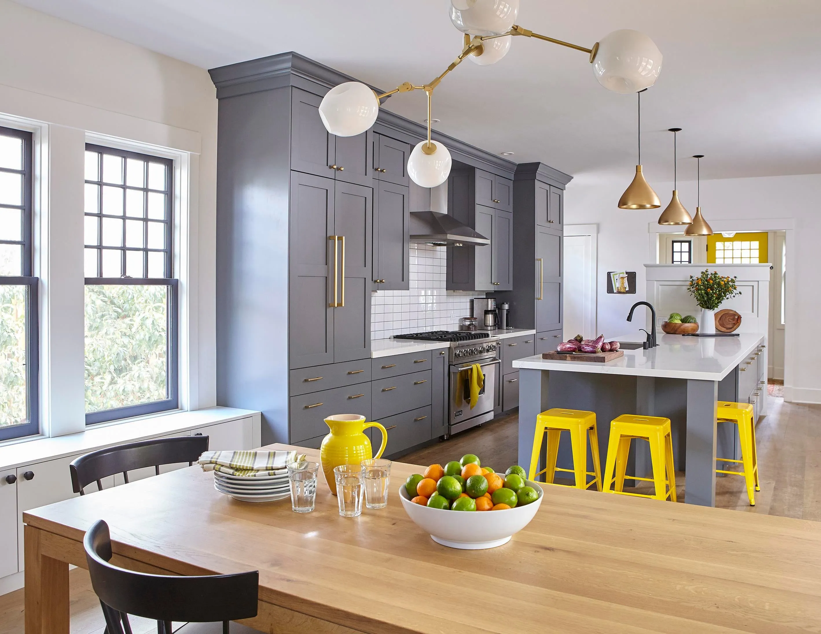 11684 gray wood kitchen