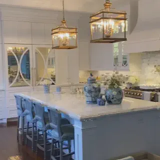 /img/11712-kitchen-decor-hardware.webp