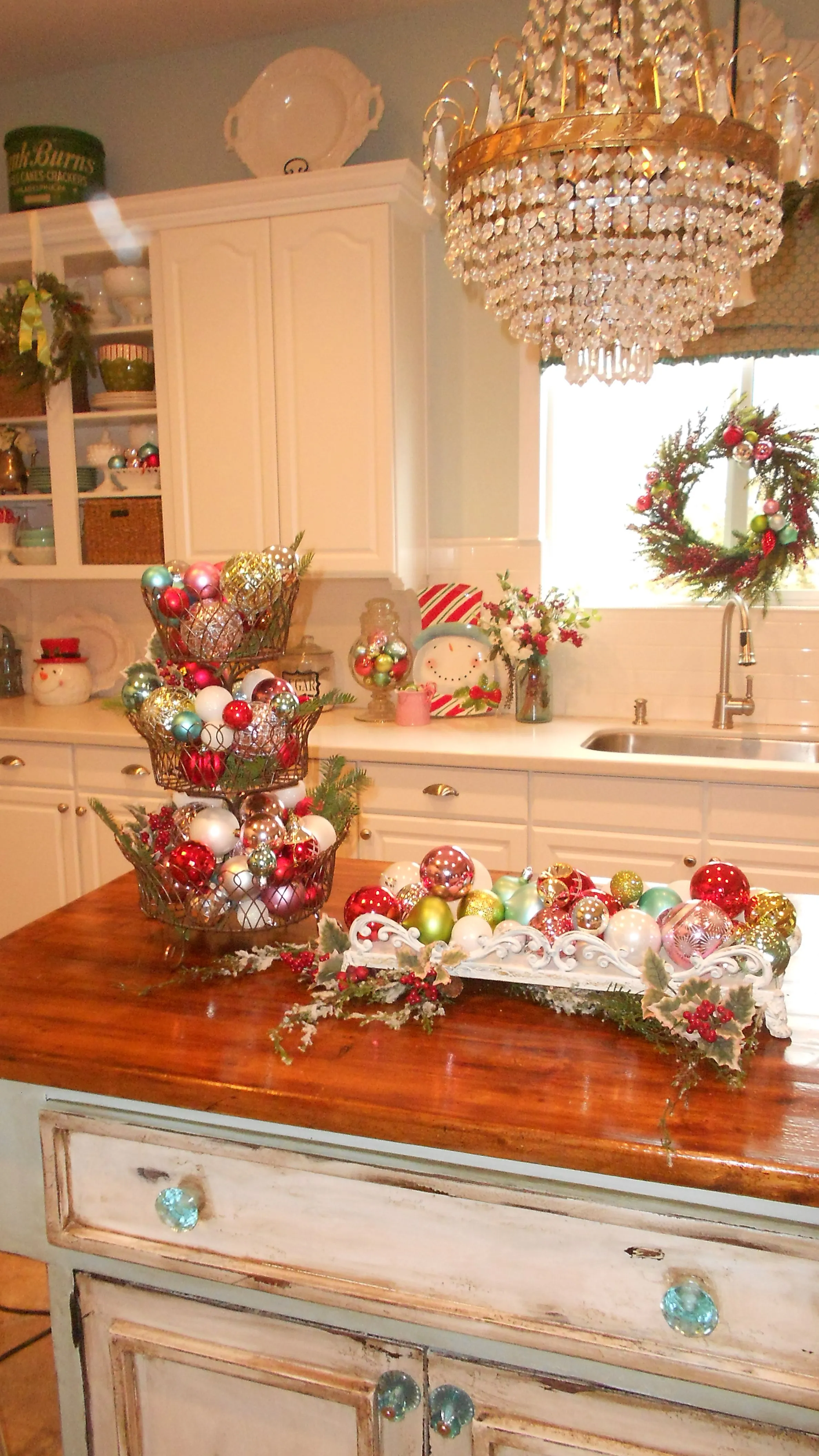 11731 red and green kitchen