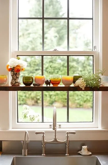 11756 bright airy kitchen
