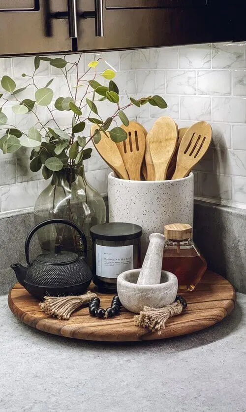 /img/11842-diy-kitchen-tray-styling.webp