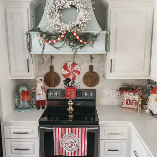 /img/11859-christmas-kitchen-candle-holders.webp
