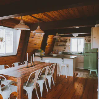 /img/11870-rustic-kitchen-budget.webp
