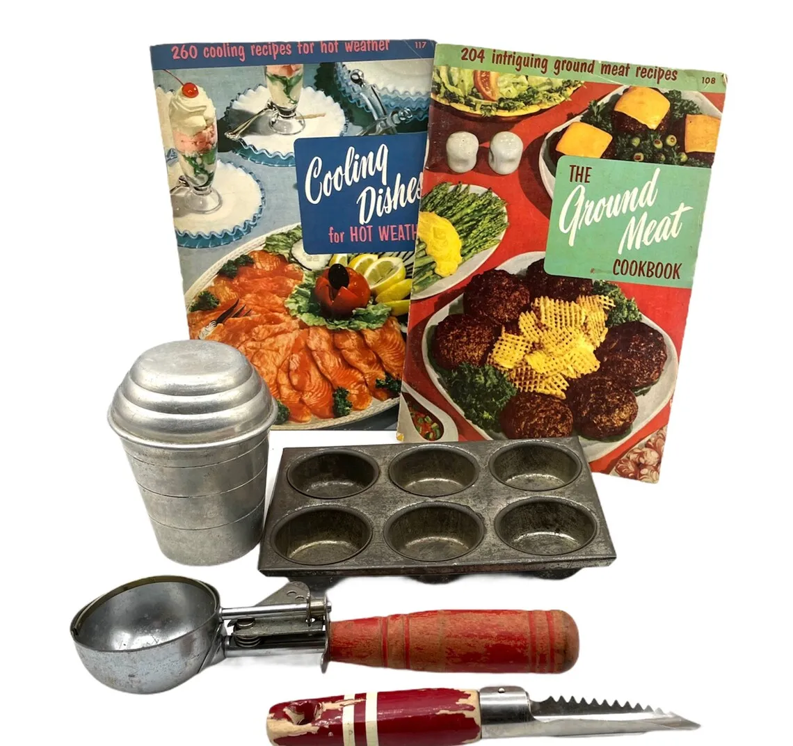 /img/11896-rustic-red-kitchen-cleaning.webp