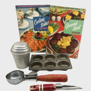/img/11896-rustic-red-kitchen-cleaning.webp