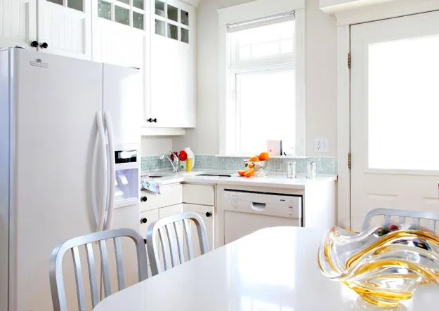 11930 tropical kitchen