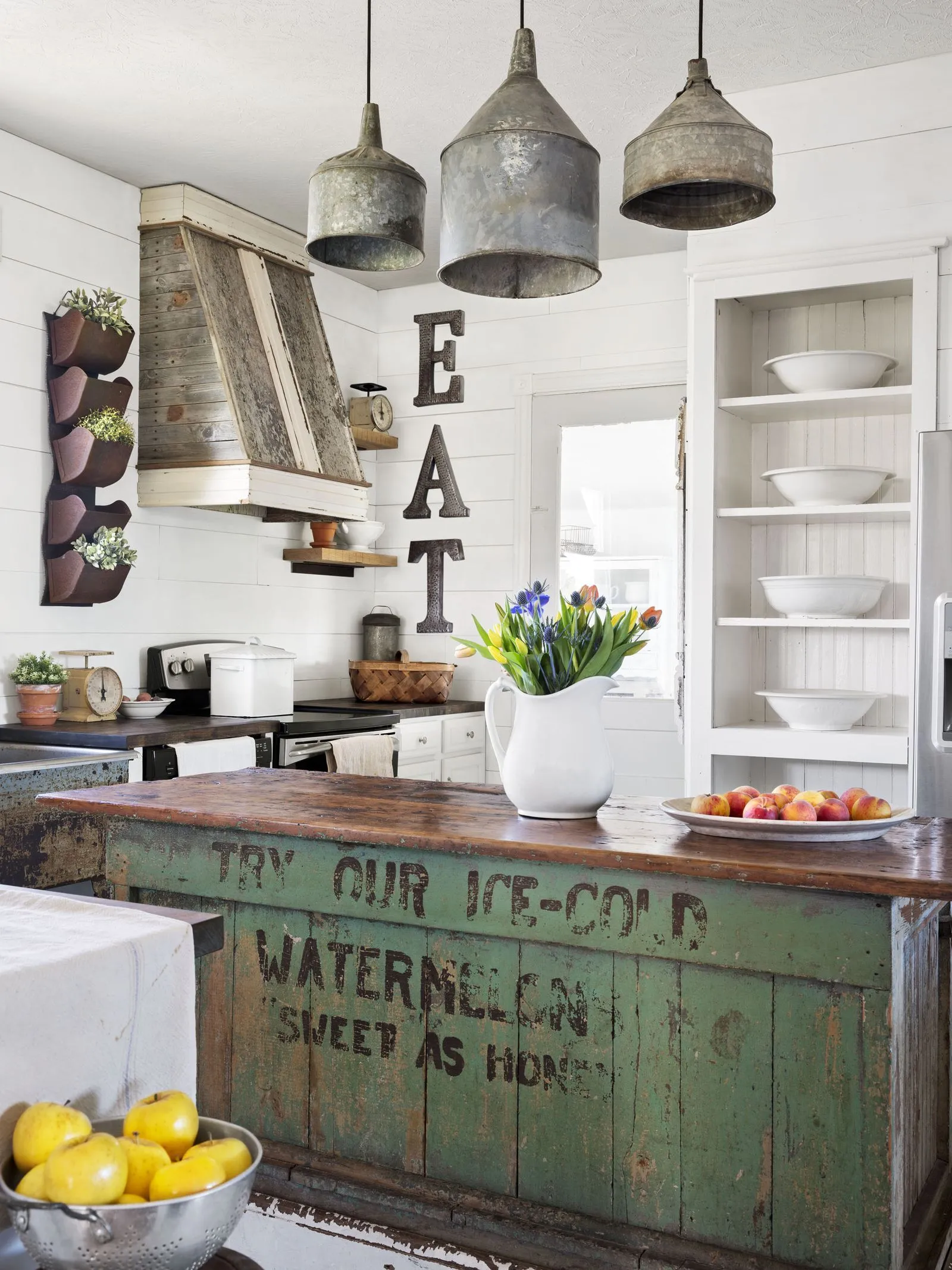 11952 rustic kitchen open shelving