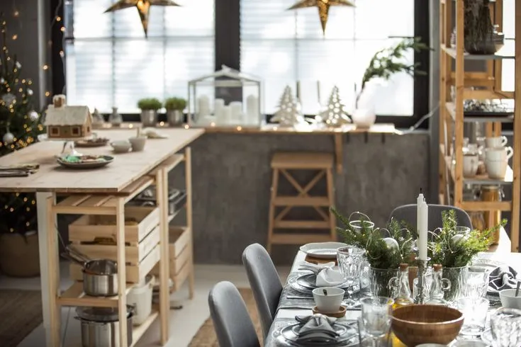 11966 christmas table setting