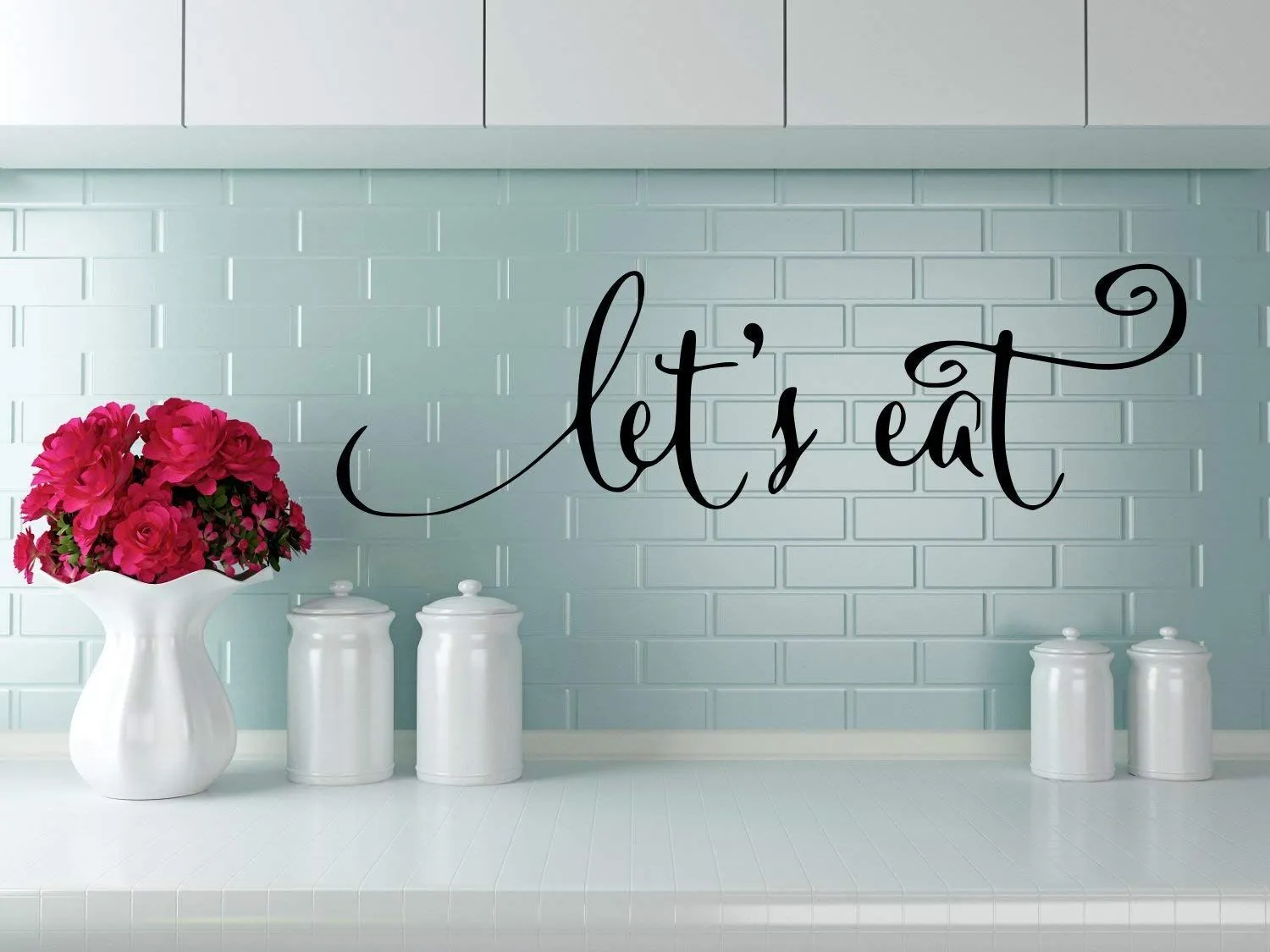 /img/11974-kitchen-decor-chandelier.webp